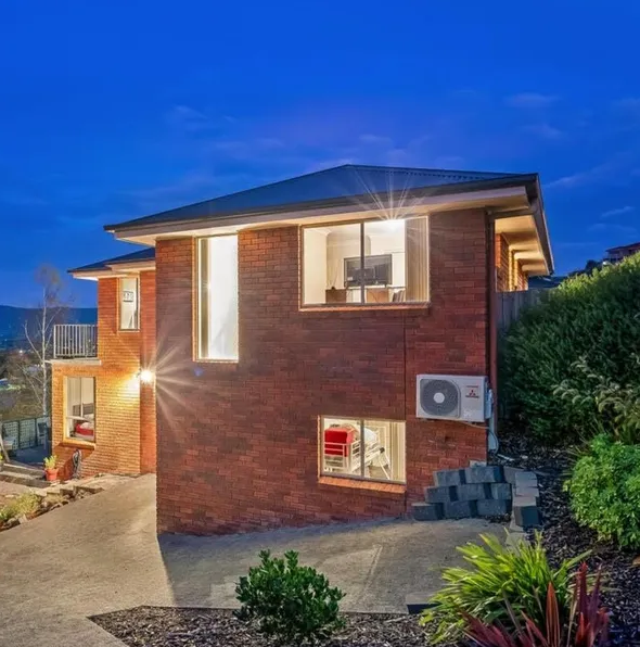 1_21 Ashwood Court- Austin